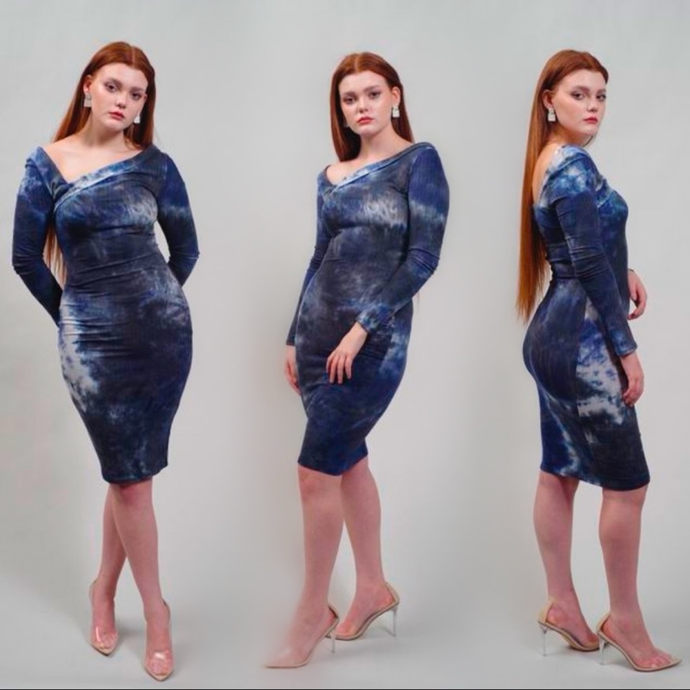 Magia Womens Dress Size Large Blue Tie Dye Knee Length Bodycon